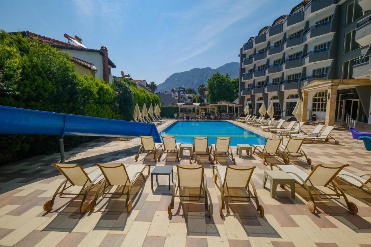 Club selen icmeler 3 турция мармарис. Отель Club Selen Hotel. Club Selen Marmaris. Ичмелер отели. Мираж ворлд отель Мармарис Турция.